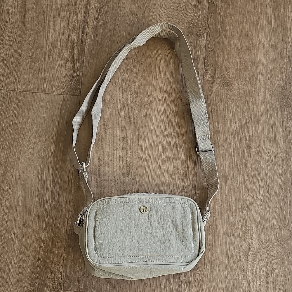 Lululemon Light Grey Camera Bag Crossbody